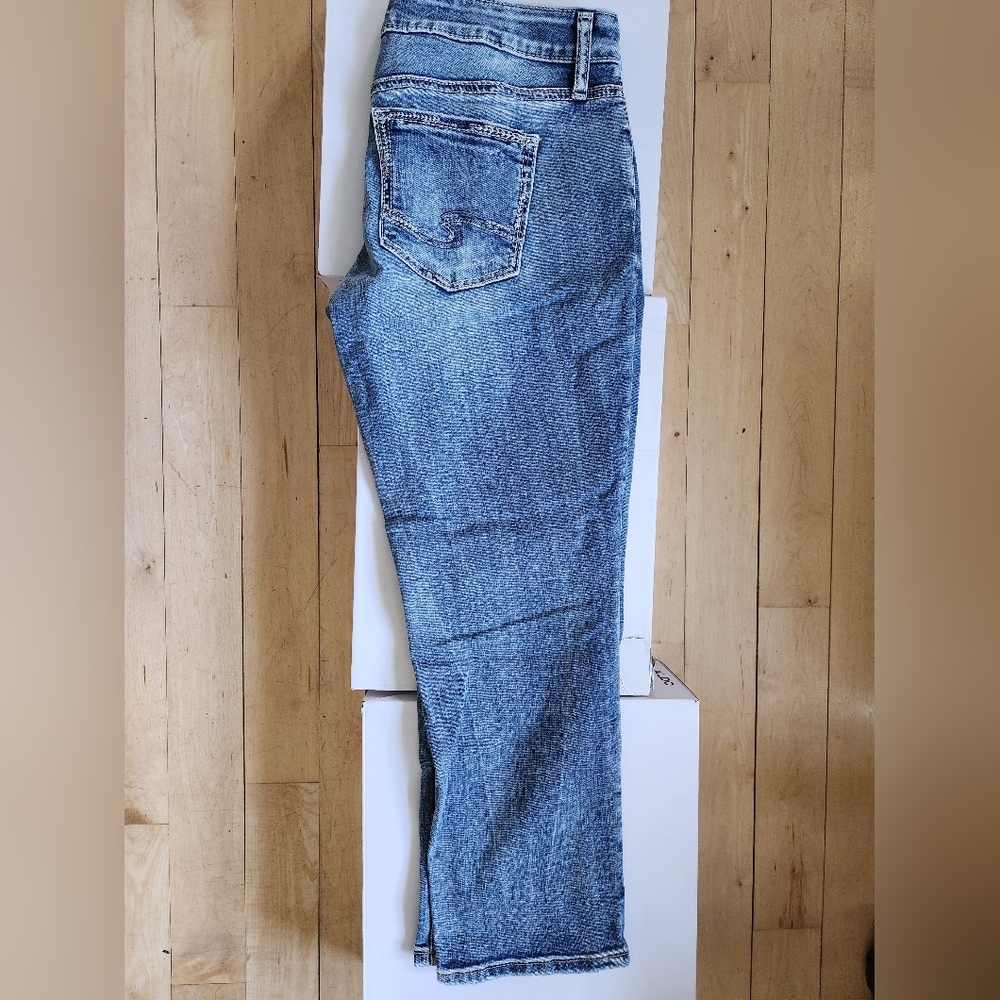 Womens Silver Jeans Britt Capri size W31/L23.5